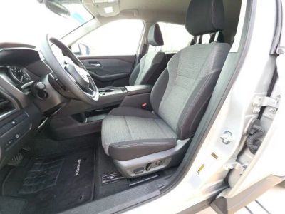 2023 Nissan Rogue — photo 13 view