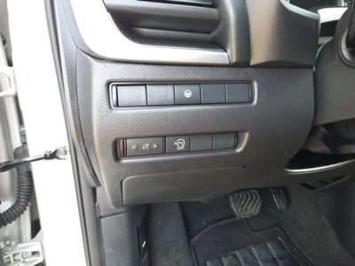 2023 Nissan Rogue — photo 14 view