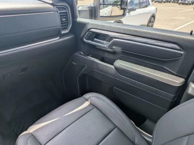 2025 Chevrolet Silverado 2500HD — photo 16 view