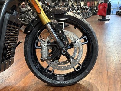 2026 Indian Motorcycle 101 Scout Black Crystal with Super Graphite - Photo 10