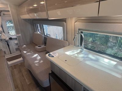 2024 Thor Motor Coach SEQUENCE - Photo 4