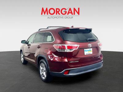 2015 Toyota Highlander — detail view