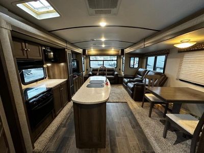 2018 Keystone RV Premier Ultra Lite - Photo 14
