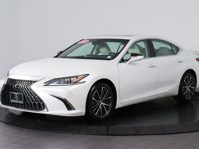 2022 Lexus ES - Photo 1