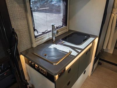 2027 Winnebago EKKO — photo 9 view