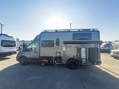 2027 Winnebago EKKO — photo 21 view
