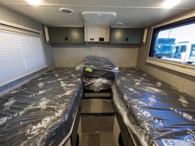 2027 Winnebago EKKO — photo 15 view