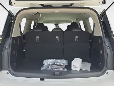 2026 Nissan Armada — photo 10 view