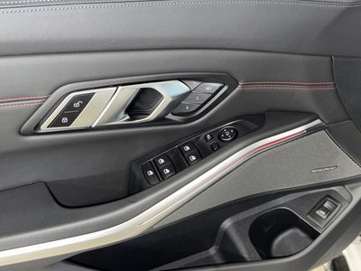 2024 BMW M3 - Photo 18