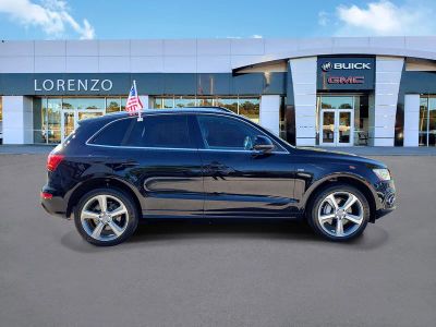 2013 Audi Q5 — interior view