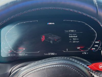 2022 BMW M4 - Photo 11