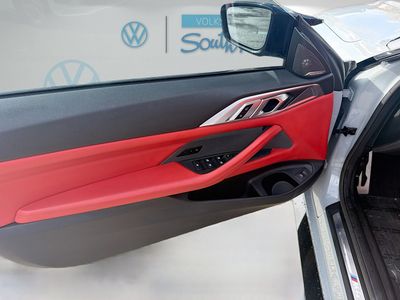2022 BMW M4 - Photo 17
