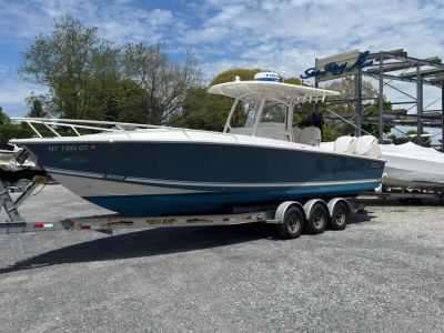 2013 Jupiter 32 Cuddy — rear three-quarter view