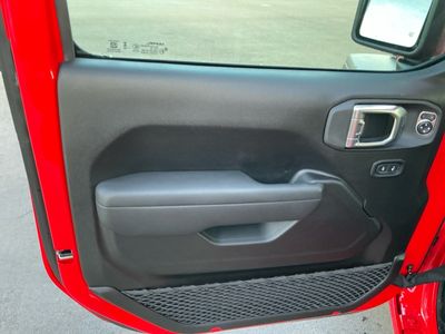 2026 Jeep Wrangler — photo 16 view