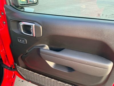 2026 Jeep Wrangler — photo 21 view