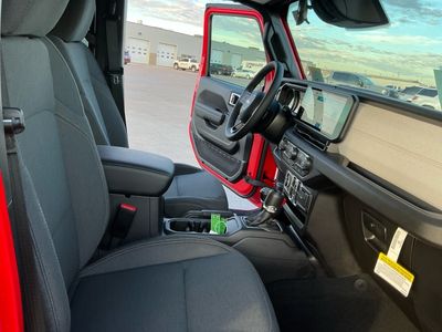 2026 Jeep Wrangler — photo 20 view
