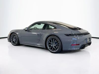 2025 Porsche 911 - Photo 3