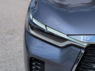 2023 INFINITI QX60 — photo 10 view
