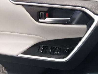 2023 Toyota RAV4 - Photo 20