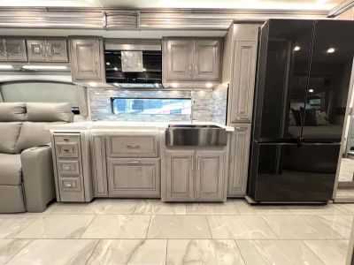 2026 Fleetwood DISCOVERY LXE - Photo 7