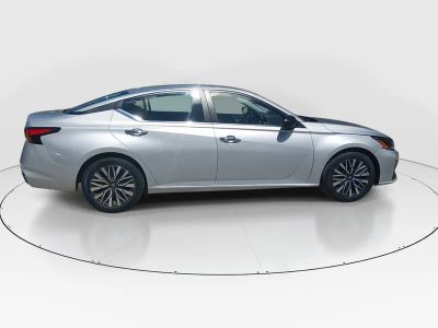 2024 Nissan Altima - Photo 8
