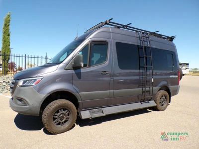 2021 Tiffin Motorhomes Cahaba — interior view
