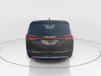 2022 Chrysler Pacifica - Photo 6