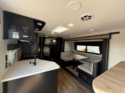 2022 Forest River RV Cherokee Grey Wolf Black Label - Photo 18