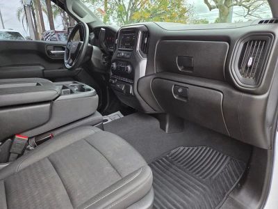 2024 Chevrolet Silverado 1500 — photo 9 view