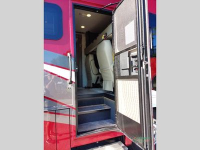 2024 Tiffin Motorhomes Open Road Allegro — photo 33 view