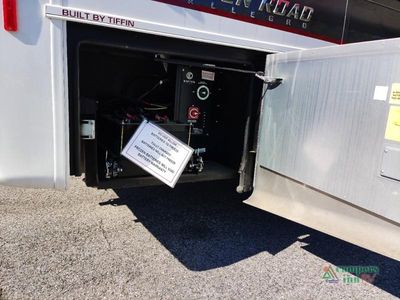 2024 Tiffin Motorhomes Open Road Allegro — photo 16 view