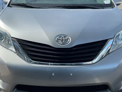 2012 Toyota Sienna - Photo 21