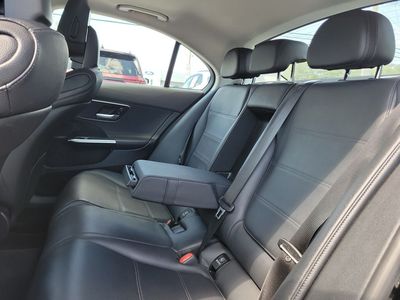 2025 Mercedes-Benz C-Class - Photo 9