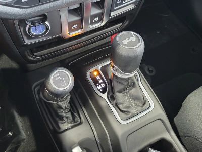 2026 Jeep Wrangler — photo 29 view