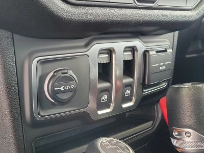 2026 Jeep Wrangler — photo 12 view