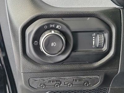 2026 Jeep Wrangler — photo 18 view