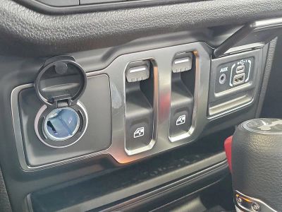 2026 Jeep Wrangler — photo 27 view