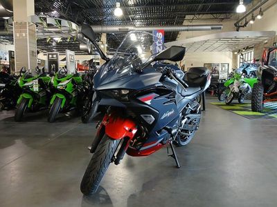 2026 Kawasaki Ninja 500 - Photo 3