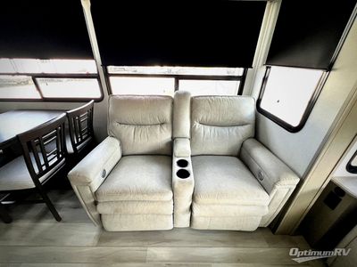 2024 Grand Design Influence - Photo 9