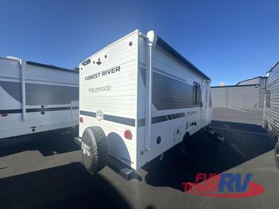 2025 Forest River RV Wildwood Select - Photo 6
