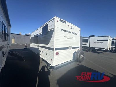 2025 Forest River RV Wildwood Select - Photo 5