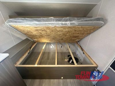 2025 Forest River RV Wildwood Select - Photo 31