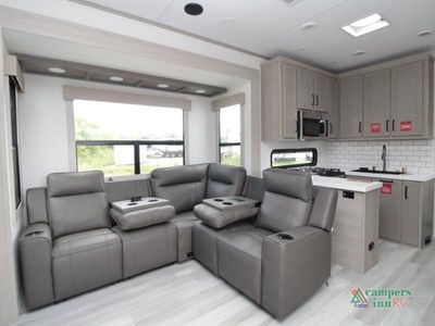 2026 Grand Design Momentum M-Class - Photo 8