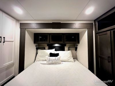 2026 Venture RV SportTrek Touring Edition - Photo 24