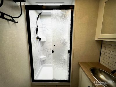2026 Venture RV SportTrek Touring Edition - Photo 18