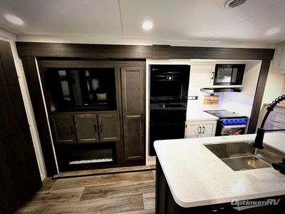 2026 Venture RV SportTrek Touring Edition - Photo 12
