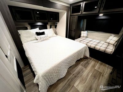 2026 Venture RV SportTrek Touring Edition - Photo 23