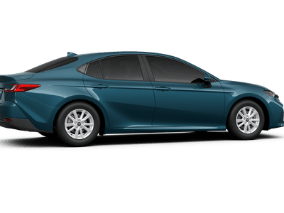 2026 Toyota Camry - Photo 13