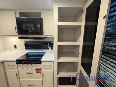 2026 Grand Design Transcend - Photo 16