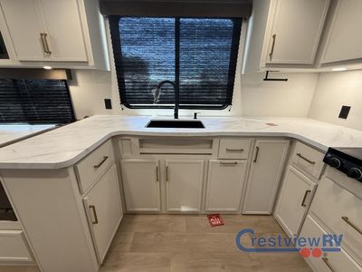 2026 Grand Design Transcend - Photo 17